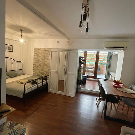 Apartma Ella Koper Exteriör bild