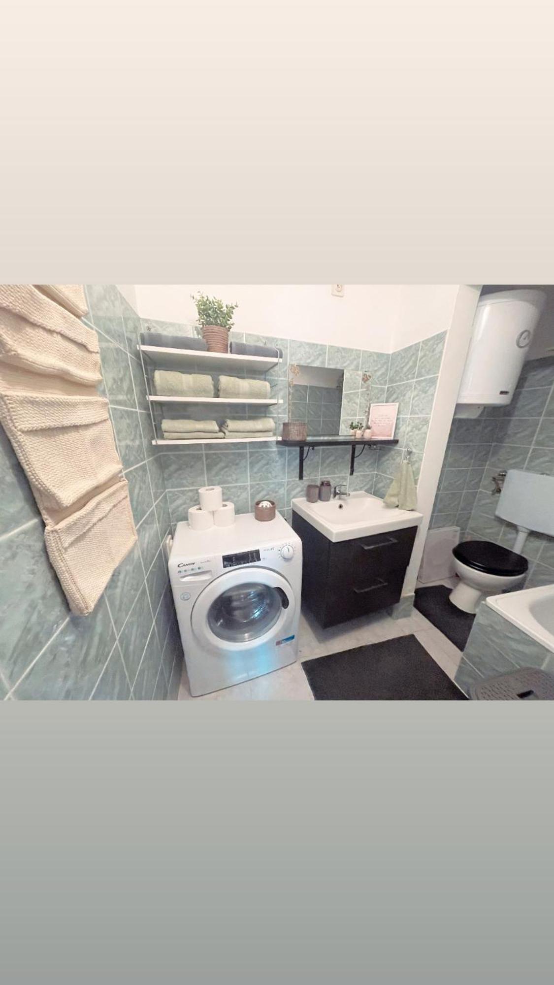 Apartma Ella Koper Exteriör bild