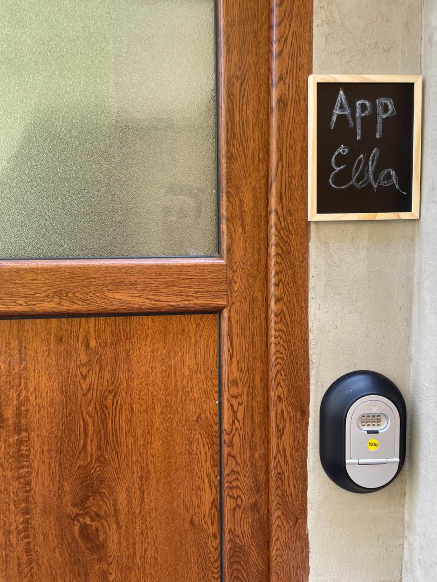 Apartma Ella Koper Exteriör bild