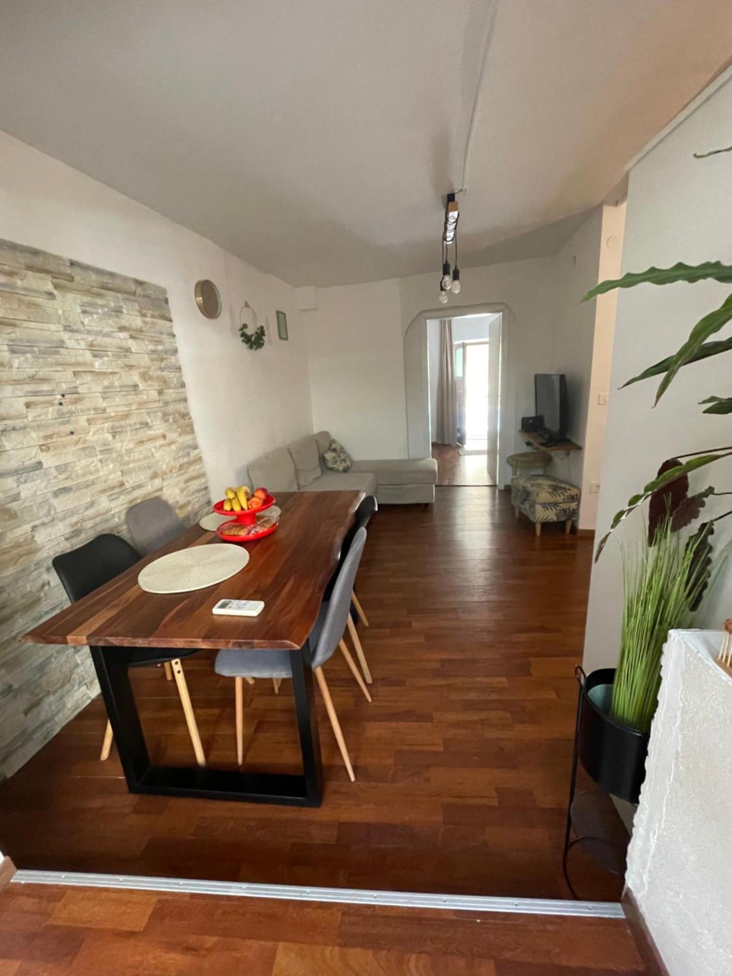 Apartma Ella Koper Exteriör bild