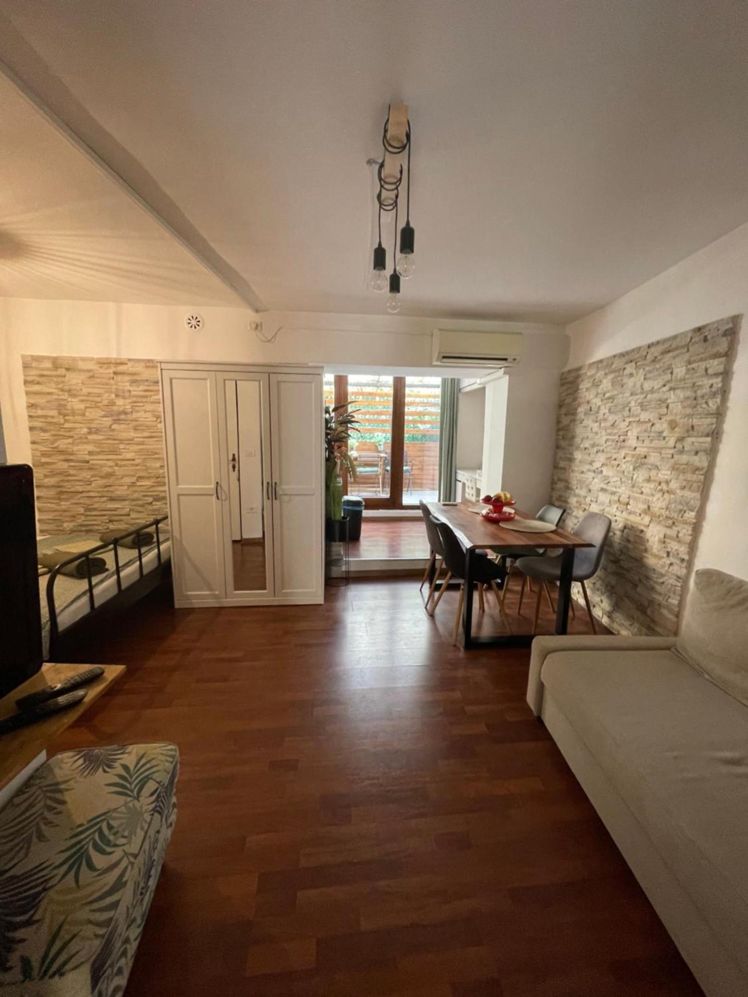 Apartma Ella Koper Exteriör bild